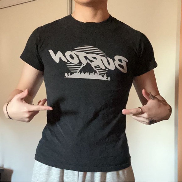 men’s small black graphic t-shirt - Picture 4 of 4